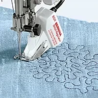 BERNINA DUAL FEED