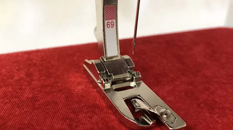 Bernina Roll Hemmer 4mm Foot #69 Banner Photo