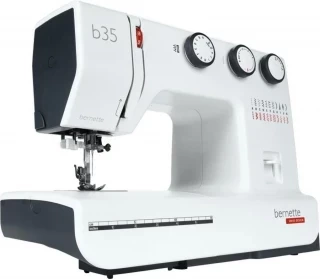 Bernette B35 Sewing Machine Photo