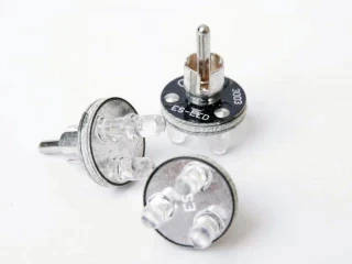 Handi Quilter Cluster Light (RCA 1-Pin) Photo